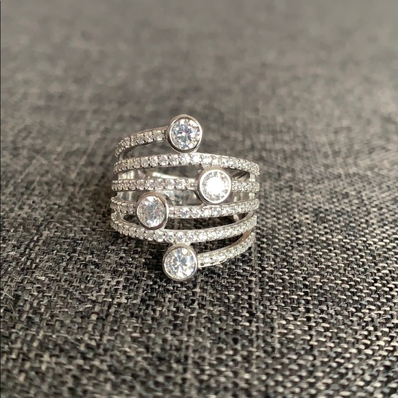 Sterling Silver Vertical Bezel Fashion Ring - Picture 5 of 6